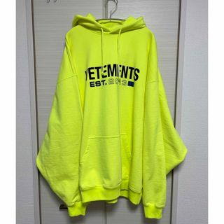 VETEMENTS - VETEMENTS 23aw 希少 フロントロゴ パーカーの通販 by IV