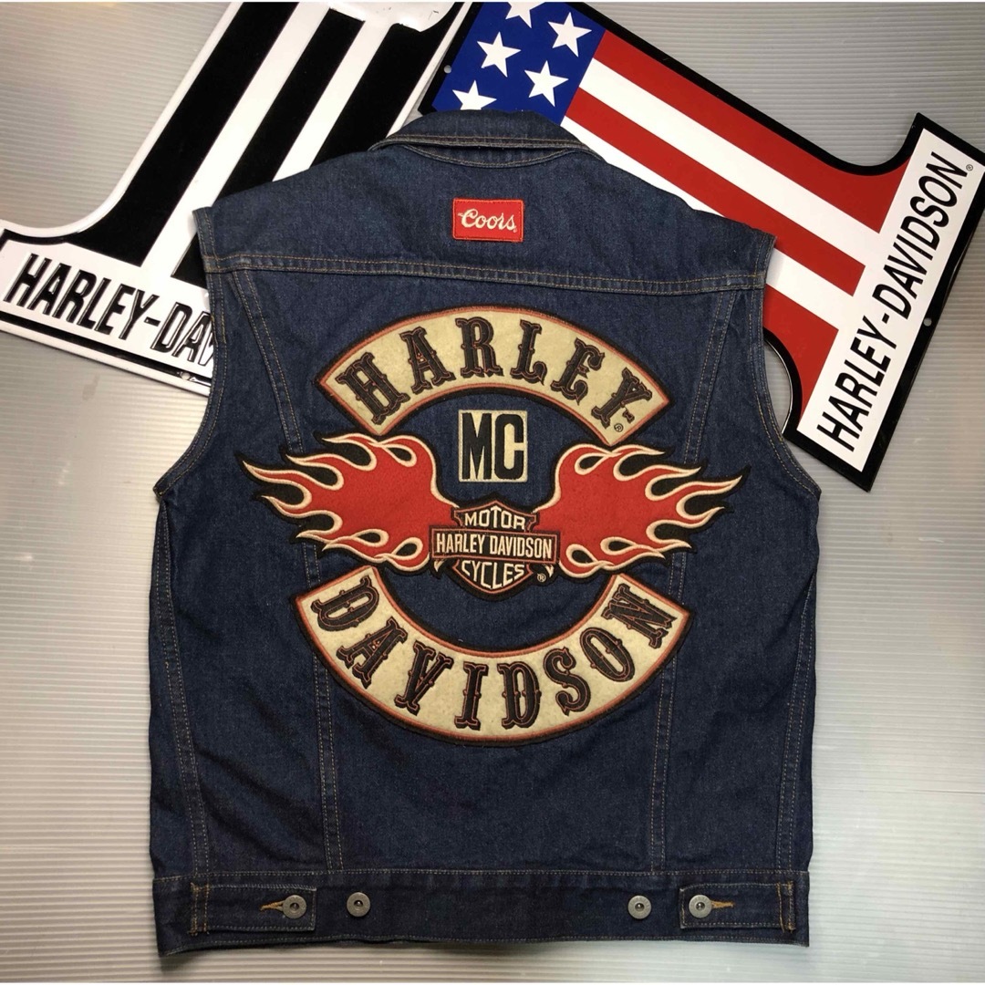 Harley Davidson(ハーレーダビッドソン)の【稀少モデル！大型刺繍！入手困難】ハーレーダビッドソン　ライダース　デニムベスト メンズのジャケット/アウター(ライダースジャケット)の商品写真