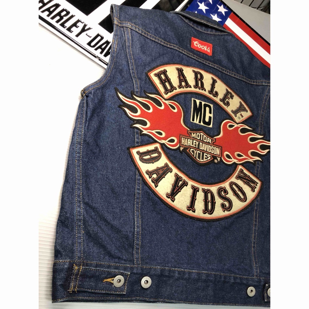 Harley Davidson(ハーレーダビッドソン)の【稀少モデル！大型刺繍！入手困難】ハーレーダビッドソン　ライダース　デニムベスト メンズのジャケット/アウター(ライダースジャケット)の商品写真