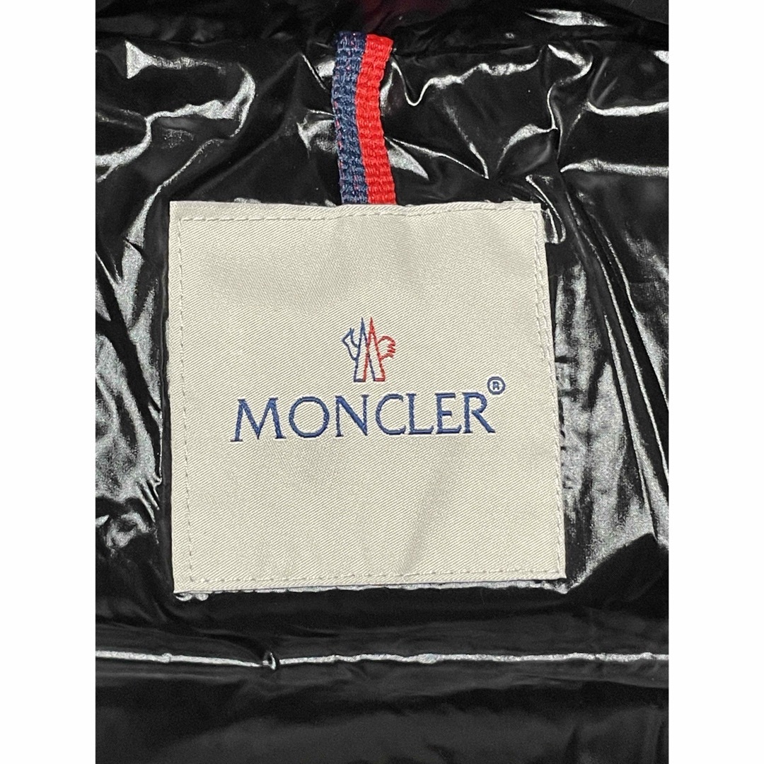 MONCLER(モンクレール)のメンズ　ダウンジャケット　サイズ5  XL メンズのジャケット/アウター(ダウンジャケット)の商品写真