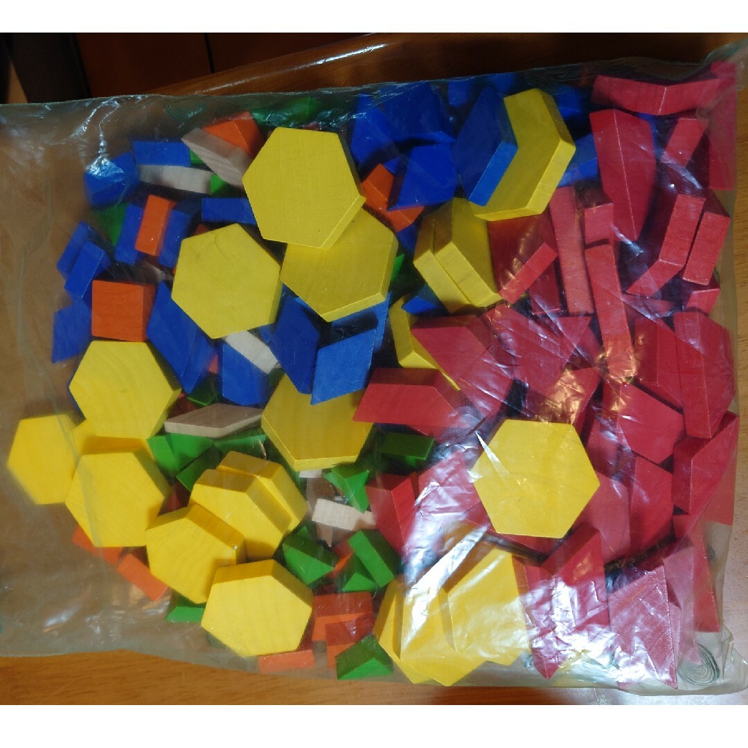 パターンブロック  233ピース キッズ/ベビー/マタニティのおもちゃ(知育玩具)の商品写真