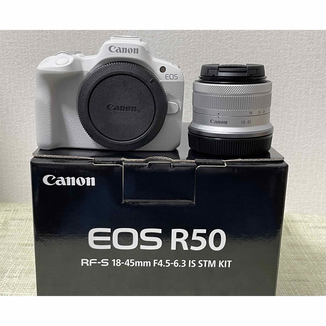 美品 CanonキヤノンEOS R50 RF-S18-45 IS STMキット
