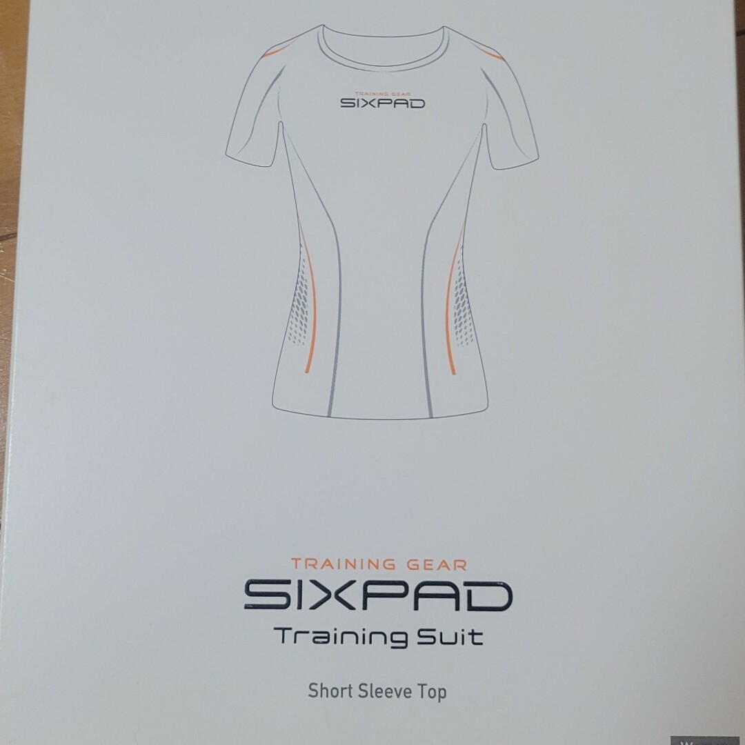 SIXPAD(シックスパッド)の大胸筋　加圧トレーニングスーツ スポーツ/アウトドアのトレーニング/エクササイズ(トレーニング用品)の商品写真