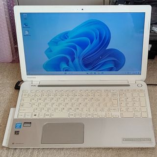 ノートパソコン本体♪ルビーレッド♪マウス付♪初心者も安心♪Windows10