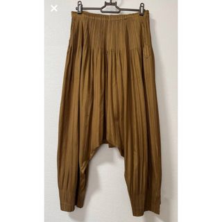PLEATS PLEASE ISSEY MIYAKE(サルエルパンツ)のフリマアイテム一覧 PLEATS PLEASE ISSEY MIYAKE(サルエルパンツ)のフリマアイテム一覧