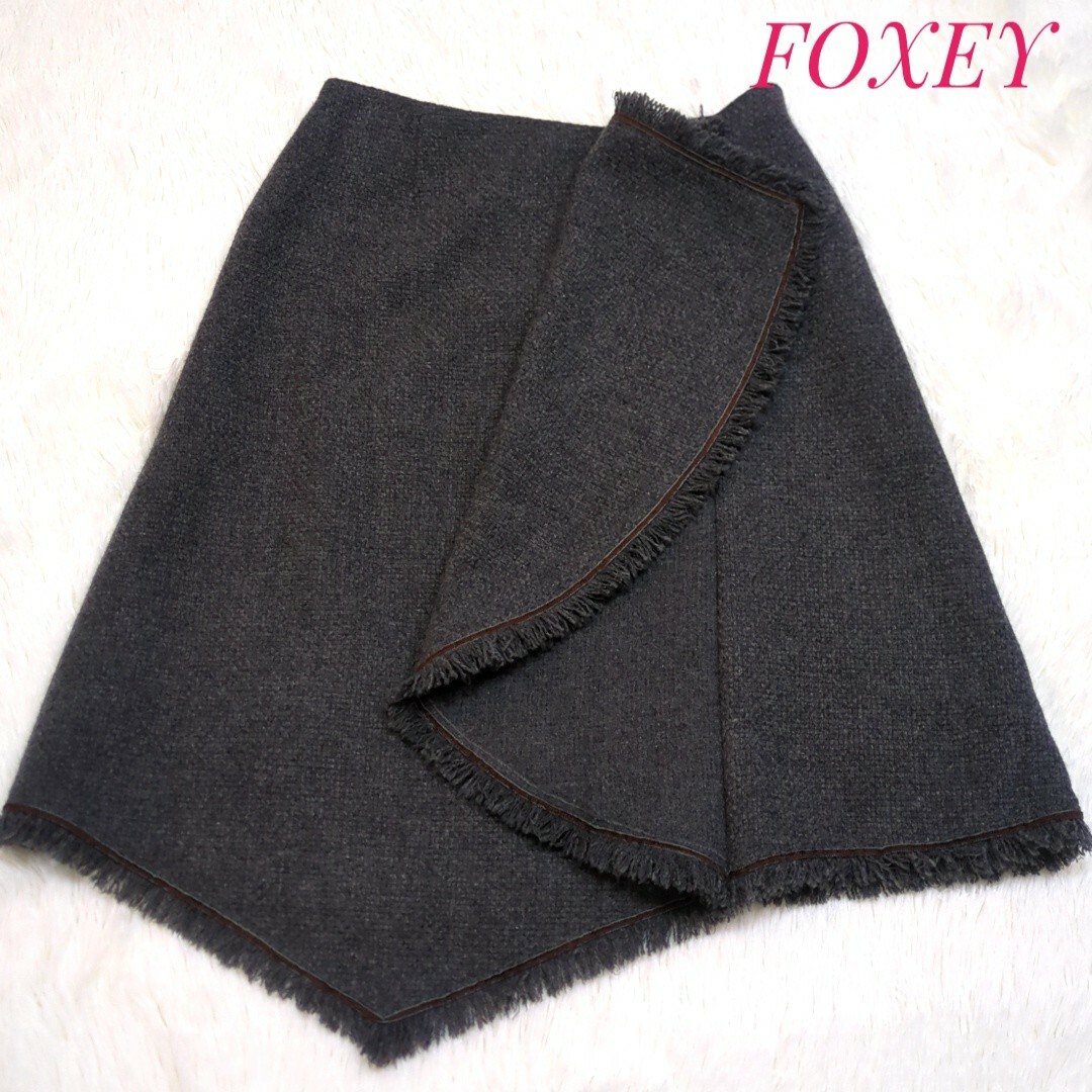 FOXEY BOUTIQUE(フォクシーブティック)の美品　FOXEY BOUTIQUE　アンゴラ　カシミヤ　ウール　変形スカート　Ｍ レディースのスカート(ひざ丈スカート)の商品写真