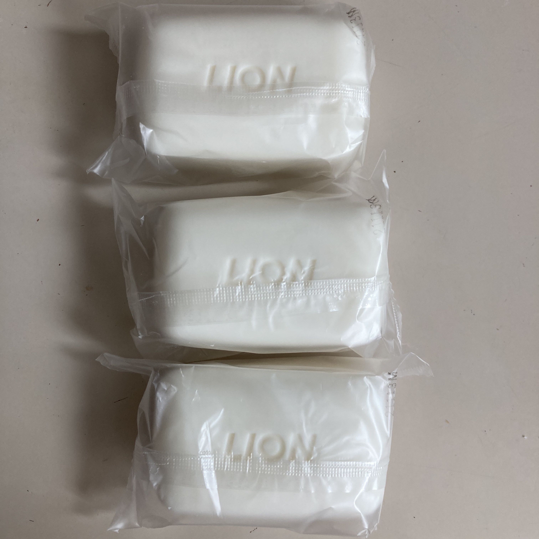 LION(ライオン)のLION 植物物語 固形 石鹸 業務用 100g×3個 コスメ/美容のボディケア(ボディソープ/石鹸)の商品写真