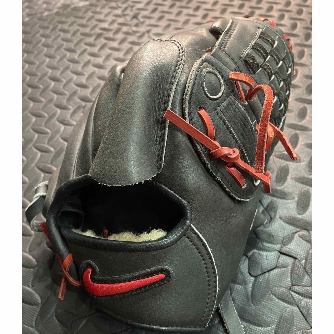 NIKE - NIKE レアグローブ 赤ラベル 軟式、硬式の通販 by KING's NIKE - NIKE レアグローブ 赤ラベル 軟式、硬式の通販 by KING's
