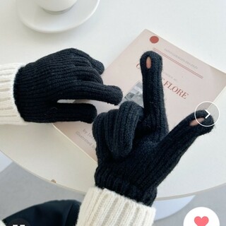 新品☆【Loueme】フィンガーホール付きニットグローブ(手袋)