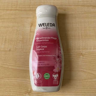 ヴェレダ(WELEDA)のヴェレダ　ボディミルク　オーガニック　ワイルドローズ　未使用品　ボディ用乳液(ボディローション/ミルク)