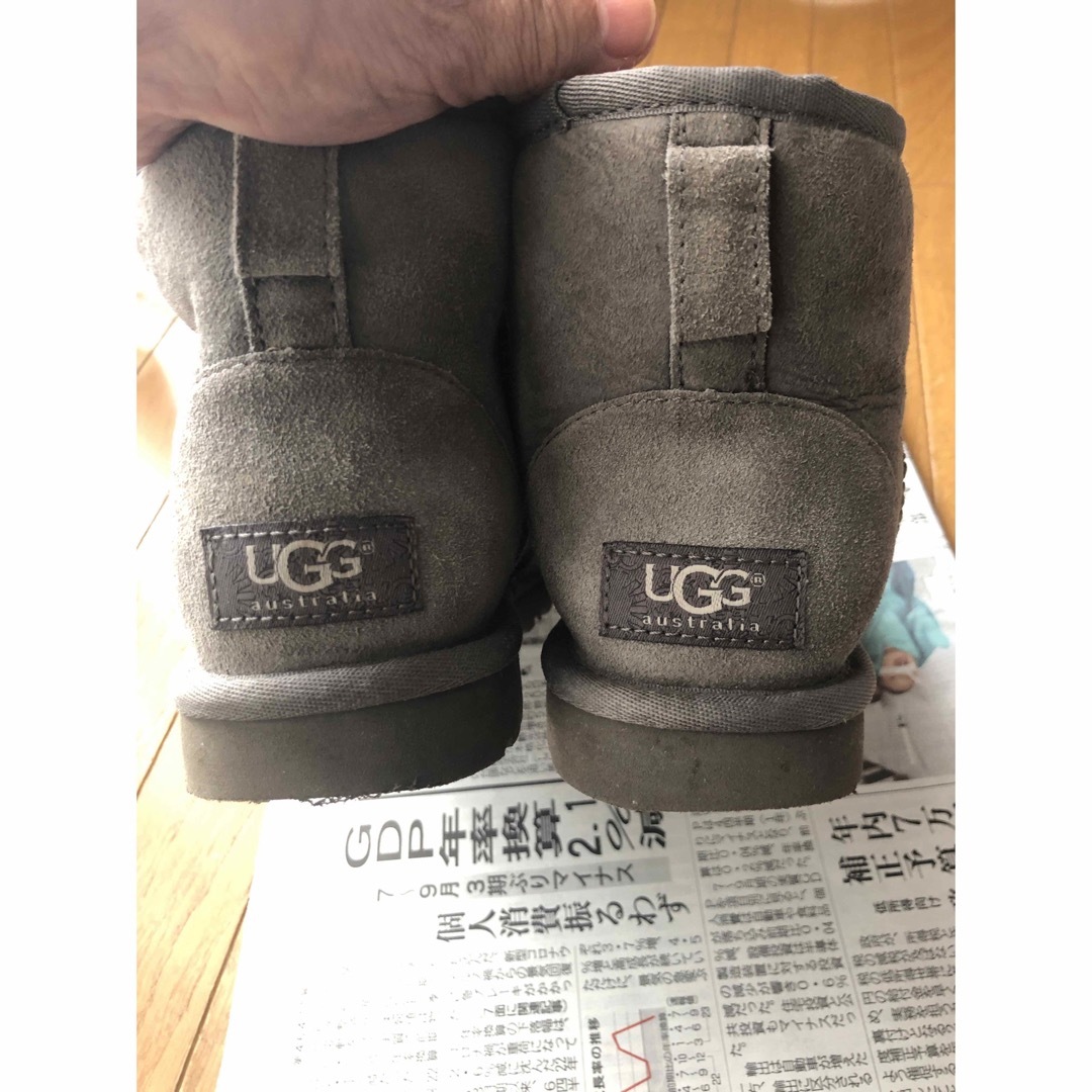 UGG(アグ)のUGGショートブーツ　22センチ レディースの靴/シューズ(ブーツ)の商品写真