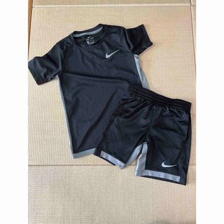 ナイキ(NIKE)のTシャツ（S size）ハーフパンツ（XS size）セット、NIKE(Tシャツ/カットソー)