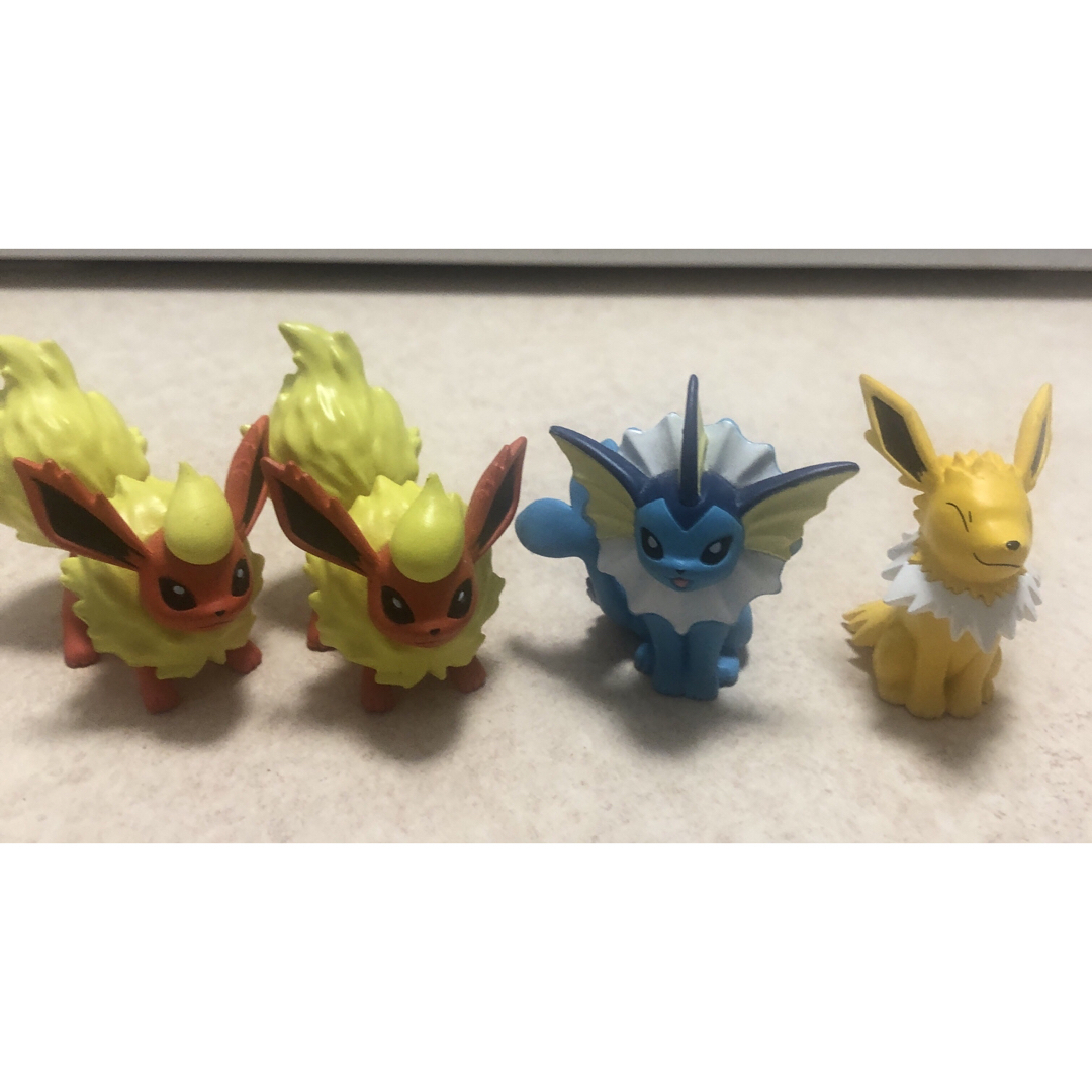 ポケモンイーブイ　フィギュアセット エンタメ/ホビーのおもちゃ/ぬいぐるみ(キャラクターグッズ)の商品写真