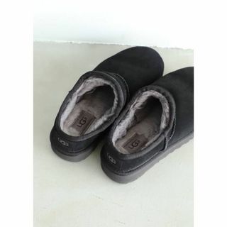 フレームワーク(FRAMeWORK)のFRAMeWORK【UGG/アグ】CLASSIC SLIPPER3 24(スリッポン/モカシン)