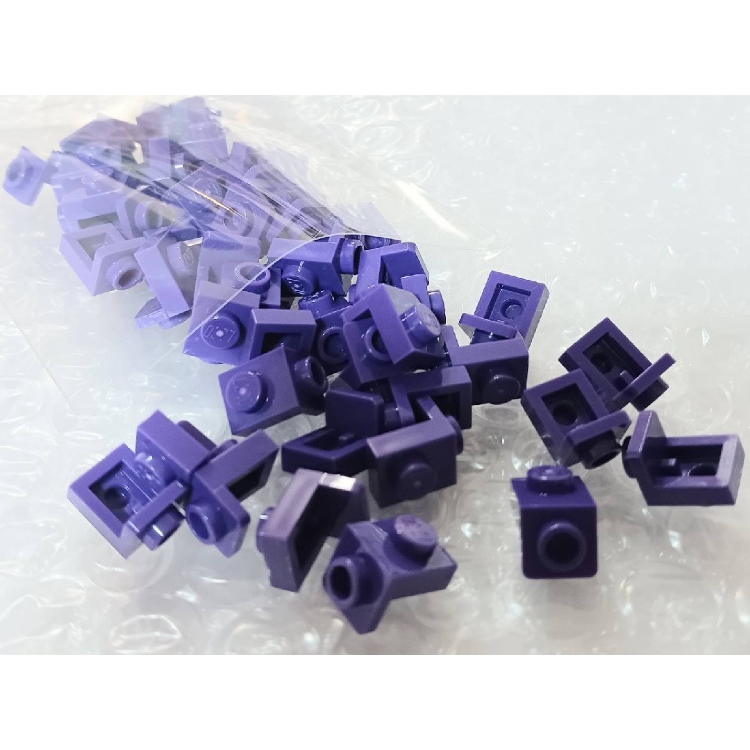 Lego(レゴ)の50個　紫　ブラケット　1×1/1×1　パープル　レゴ　LEGO キッズ/ベビー/マタニティのおもちゃ(知育玩具)の商品写真