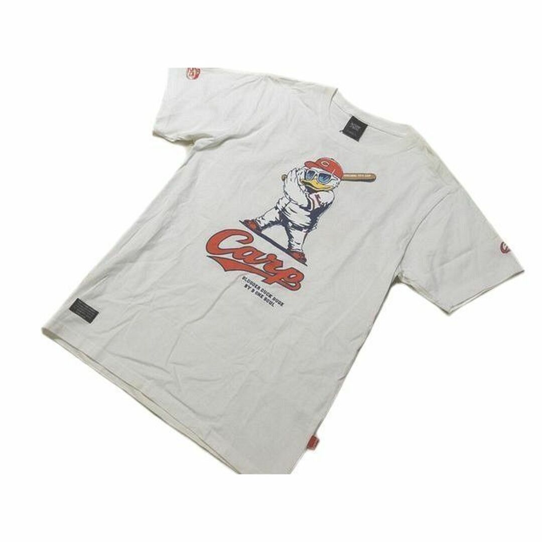 ※送料無料 K27 DUCK DUDE 広島東洋カープ オフィシャル Tシャツ 半袖 ◆ L ホワイト系 トップス ▼ CARP ダックデュード 5I スポーツ/アウトドアの野球(記念品/関連グッズ)の商品写真