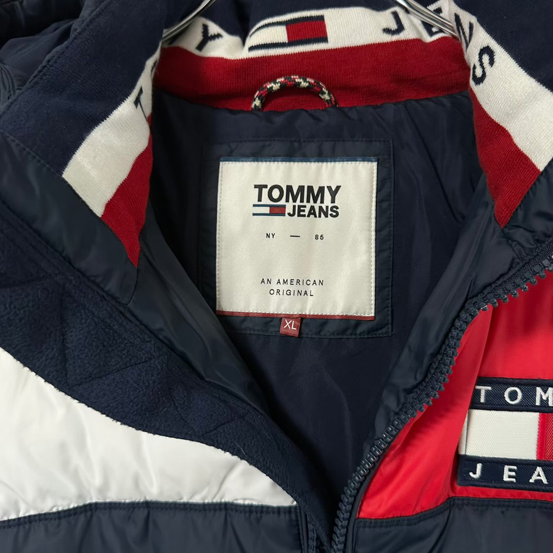 TOMMY HILFIGER - TOMMY JEANS ダウンジャケット XL 刺繍ロゴ フラッグ