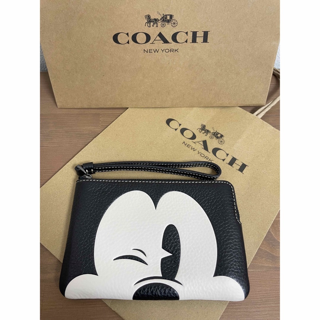 COACH(コーチ)の【新品・正規品】コーチ COACH ポーチ ディズニー レディースのファッション小物(ポーチ)の商品写真