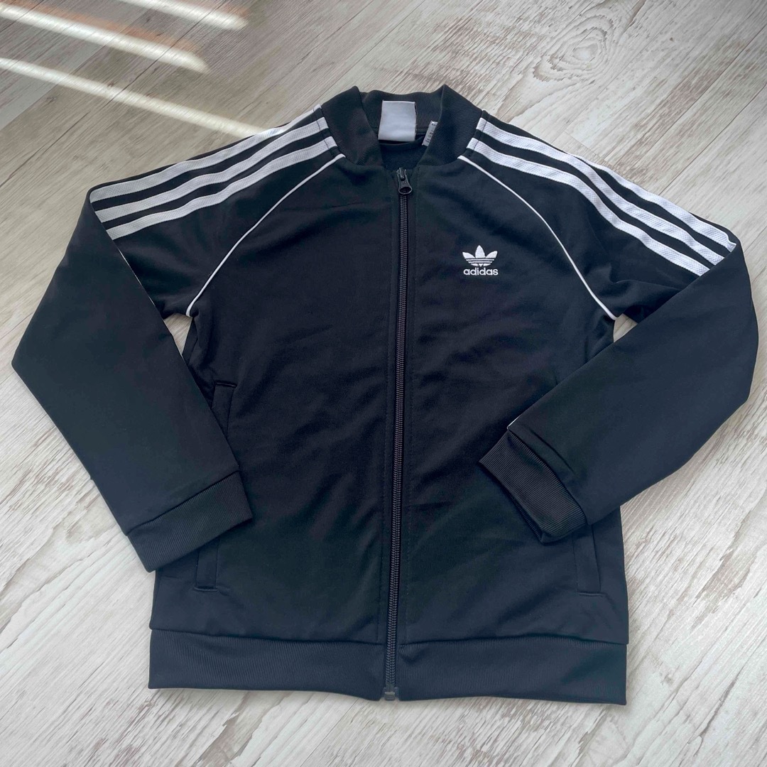 Originals（adidas）(オリジナルス)のアディダスオリジナルス　ジャージ上下　130 キッズ/ベビー/マタニティのキッズ服男の子用(90cm~)(ジャケット/上着)の商品写真