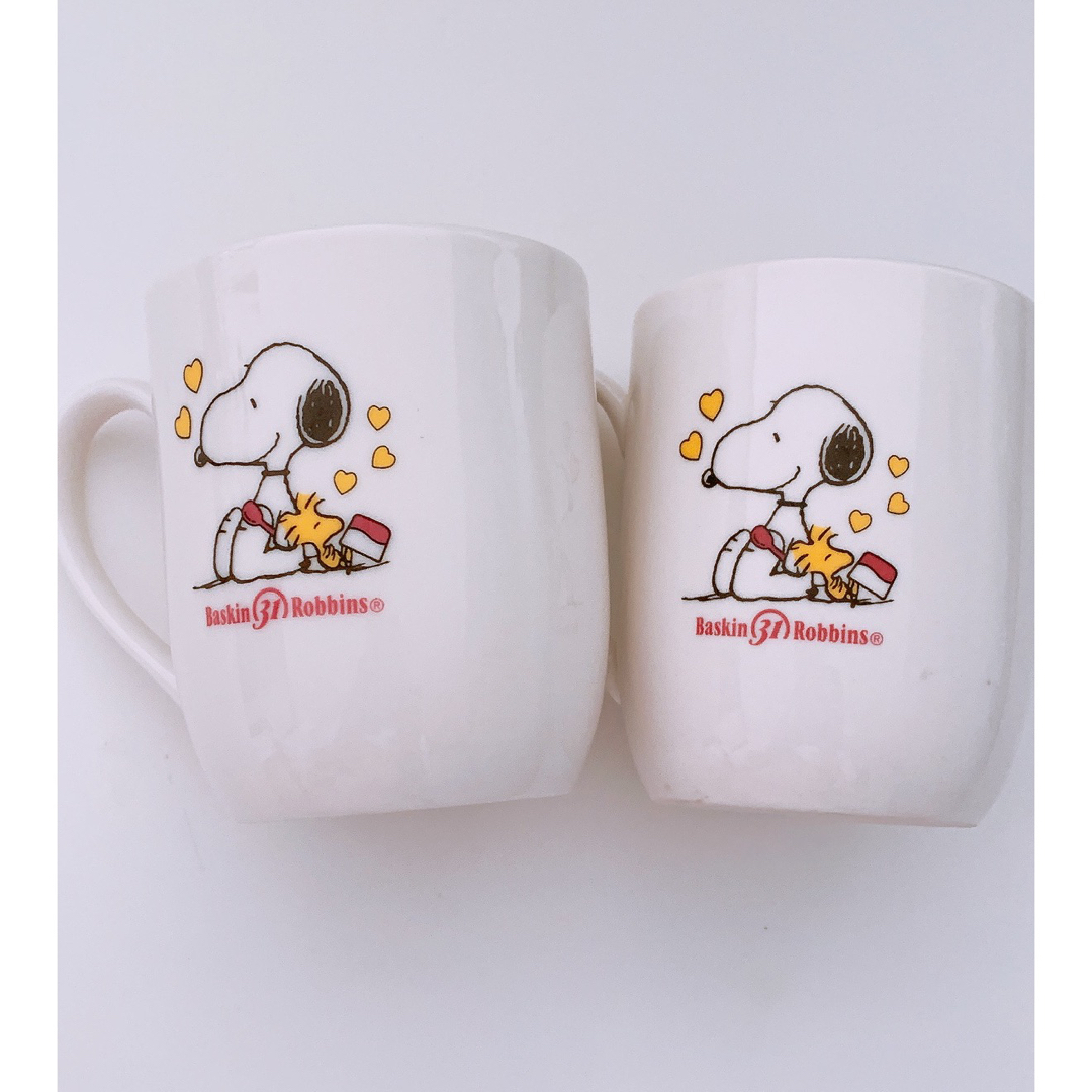 SNOOPY(スヌーピー)の非売品　31 スヌーピー　ペアマグカップ インテリア/住まい/日用品のキッチン/食器(グラス/カップ)の商品写真