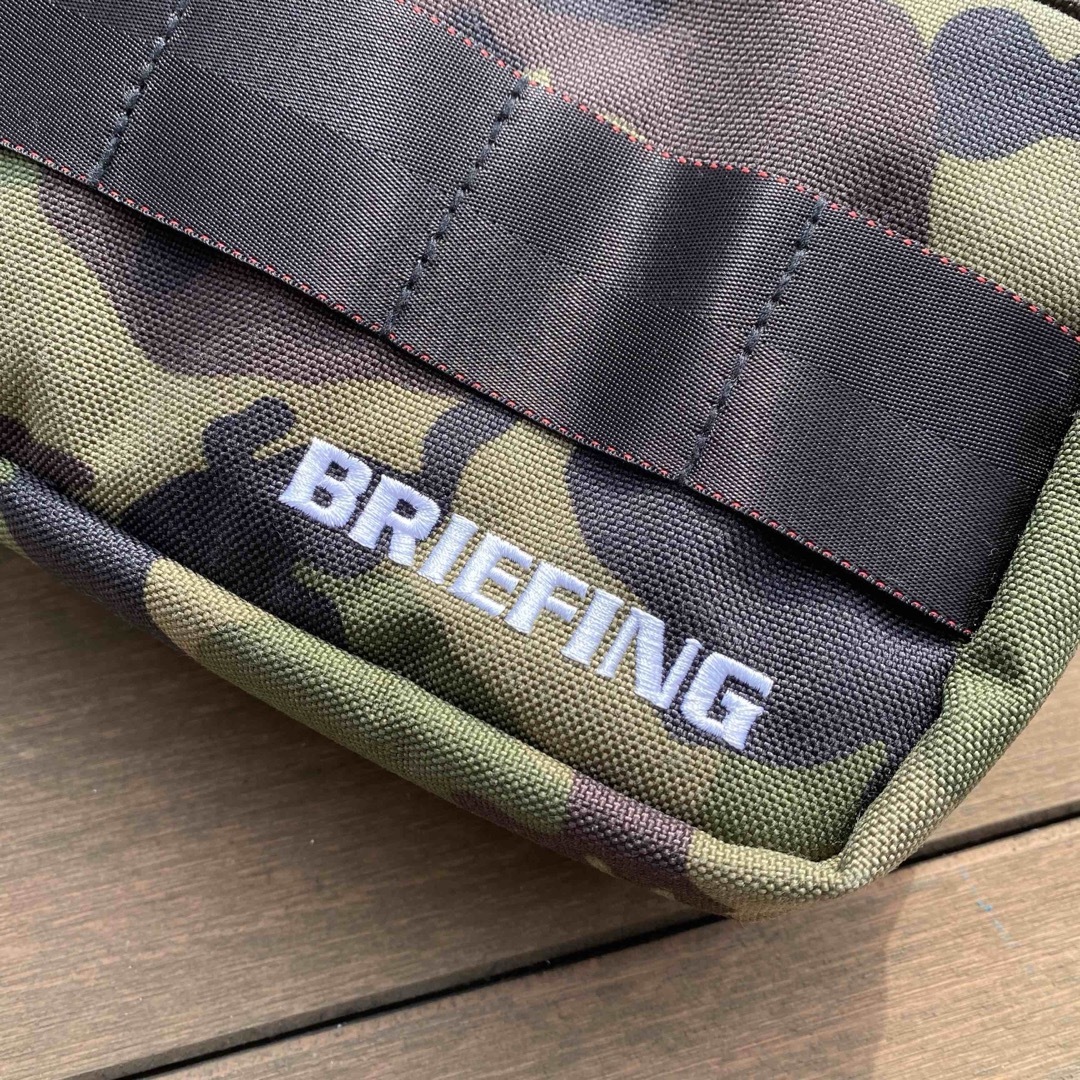 BRIEFING(ブリーフィング)のBRIEFING ポーチ ゴルフ GOLF ブリーフィング　バック　迷彩 メンズのバッグ(セカンドバッグ/クラッチバッグ)の商品写真