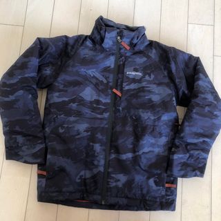 パタゴニア(patagonia)のPatagonia  kids パウダーダウンジャケット 迷彩柄 ユニセックス(ジャケット/上着)