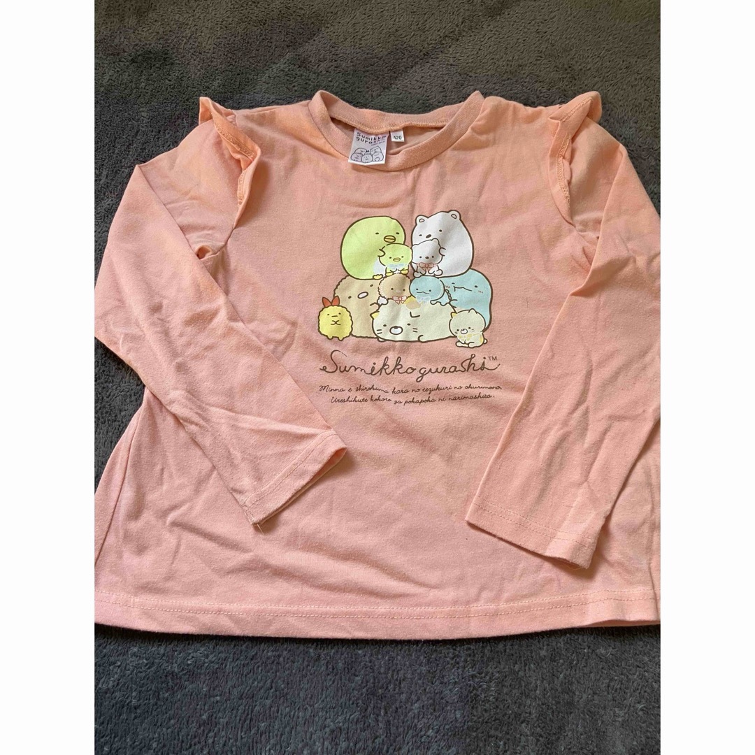 すみっコぐらし　カットソー　120 キッズ/ベビー/マタニティのキッズ服女の子用(90cm~)(Tシャツ/カットソー)の商品写真