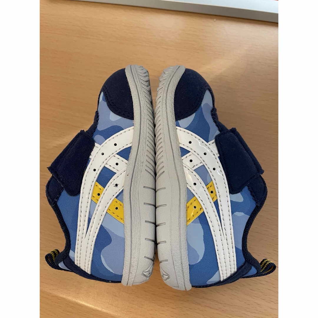 asics(アシックス)の未使用 asicsベビースニーカー 13cm キッズ/ベビー/マタニティのベビー靴/シューズ(~14cm)(スニーカー)の商品写真