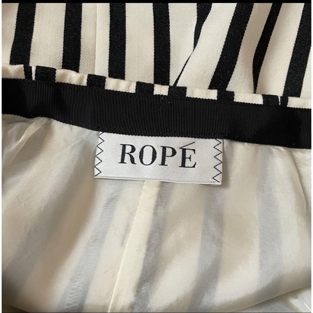 ROPE’(ロペ)のROPE  ストライプ柄　スカート　ウール100% レディースのスカート(ひざ丈スカート)の商品写真