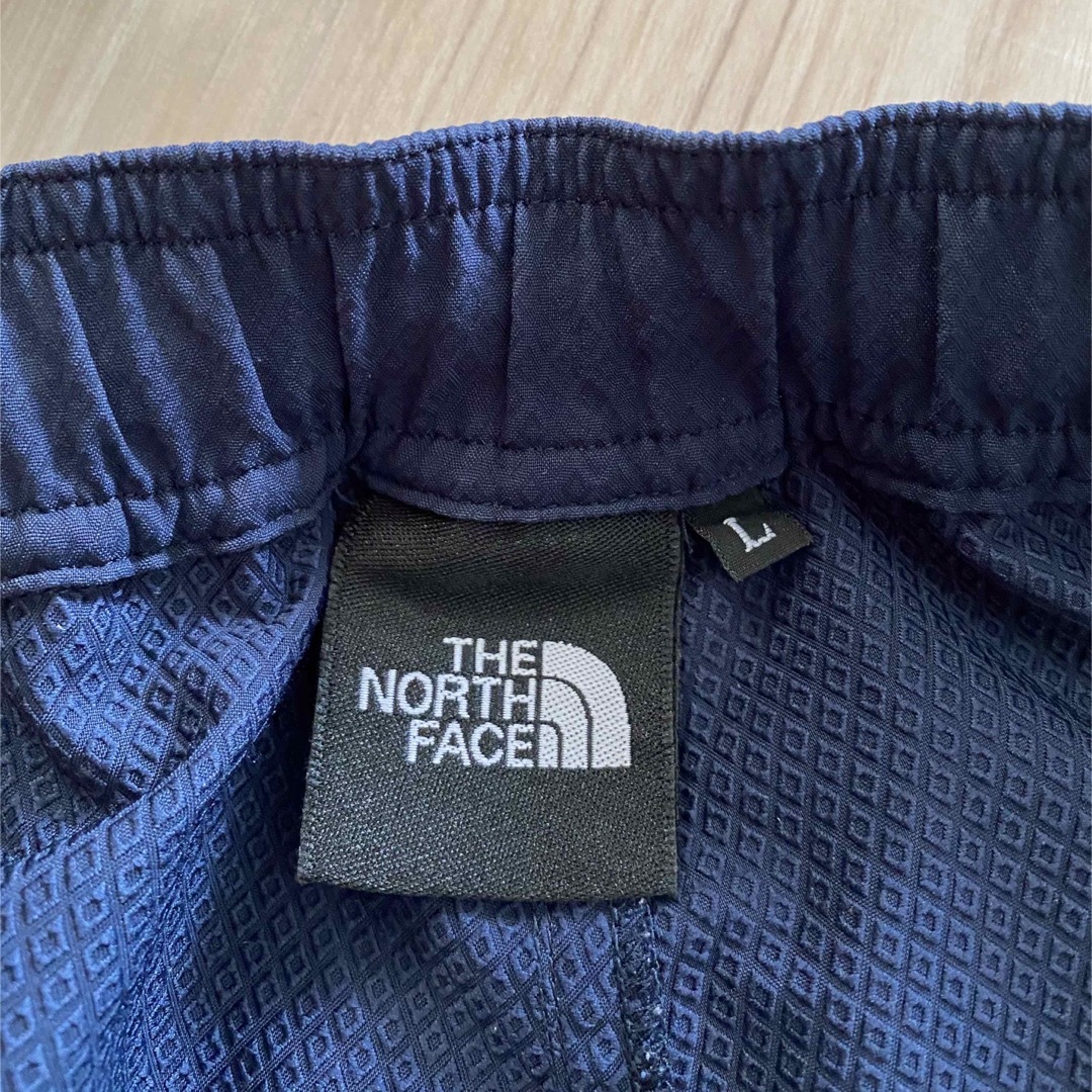 THE NORTH FACE(ザノースフェイス)のザ・ノース・フェイス　ショートパンツ　Lサイズ メンズのパンツ(ショートパンツ)の商品写真