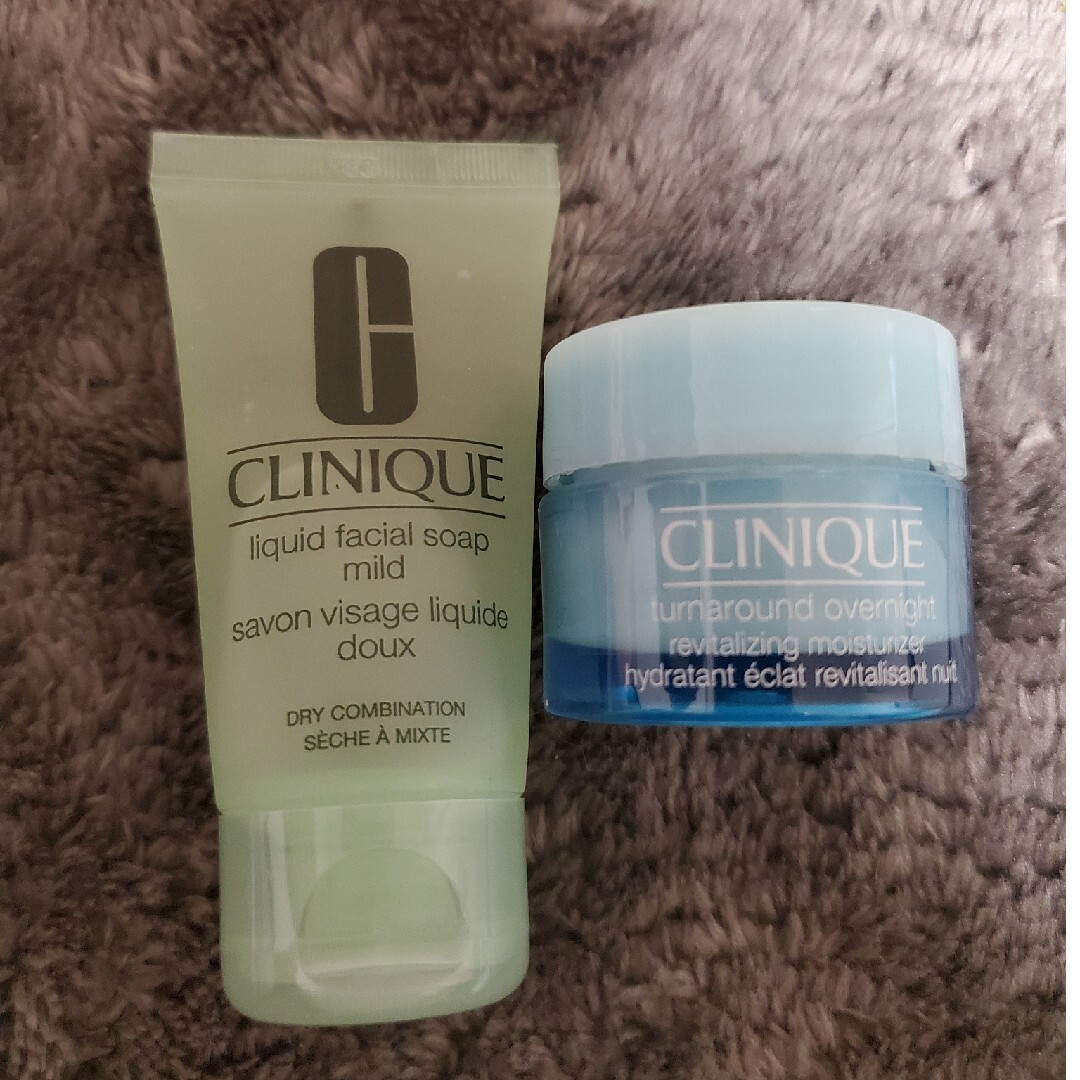 CLINIQUE(クリニーク)のクリニーク　ターンアラウンドオーバーナイト コスメ/美容のスキンケア/基礎化粧品(美容液)の商品写真