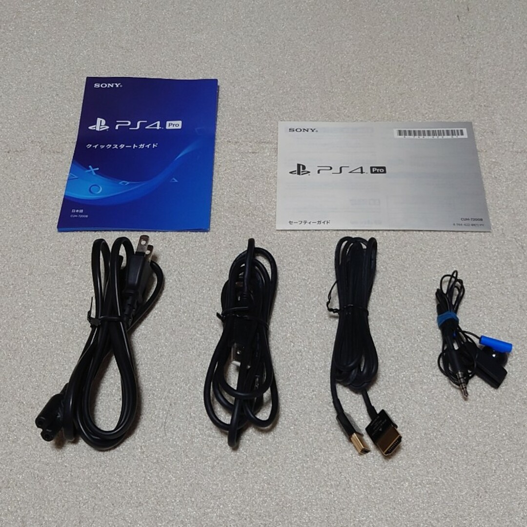 PlayStation4(プレイステーション4)のSONY PlayStation4 Pro 本体 CUH-7200BB02 エンタメ/ホビーのゲームソフト/ゲーム機本体(家庭用ゲーム機本体)の商品写真