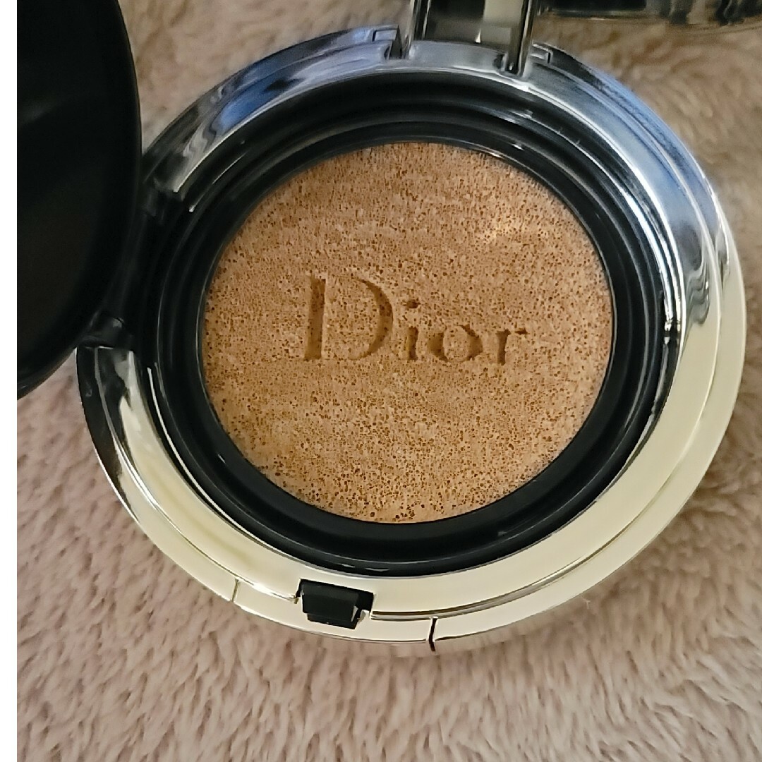 Dior(ディオール)のDior クッションファンデーション コスメ/美容のベースメイク/化粧品(ファンデーション)の商品写真