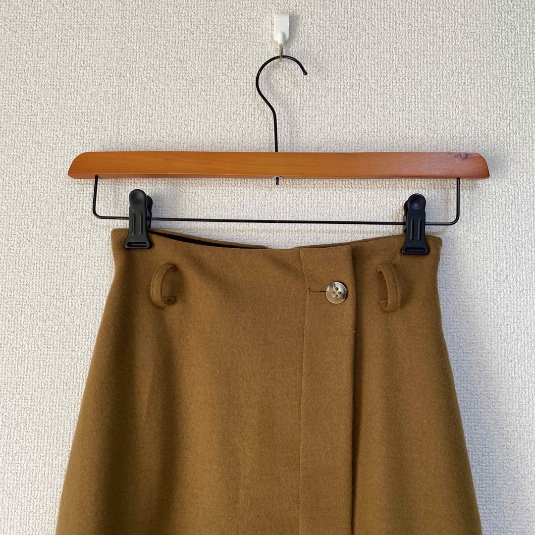 NOLLEY'S(ノーリーズ)のノーリーズ キャメル ウール 冬 ロングスカート 36 W60 茶系 DMW レディースのスカート(ロングスカート)の商品写真