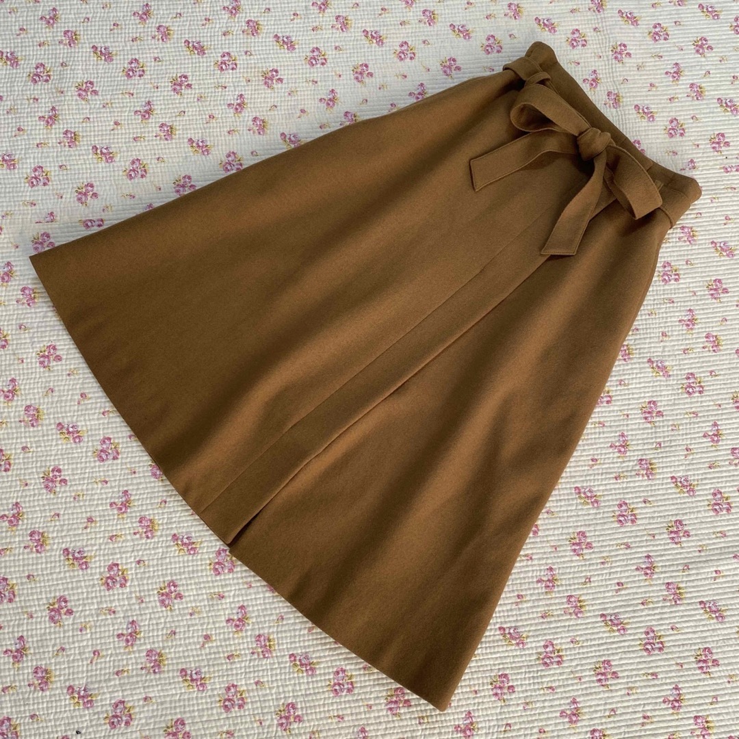 NOLLEY'S(ノーリーズ)のノーリーズ キャメル ウール 冬 ロングスカート 36 W60 茶系 DMW レディースのスカート(ロングスカート)の商品写真