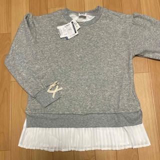 ブリーズ(BREEZE)の未使用　タグつき　BREEZE トレーナー　130 グレー　女の子　エフオー(Tシャツ/カットソー)