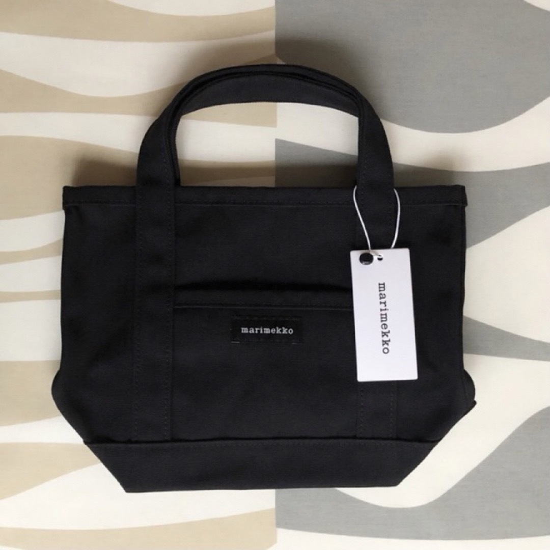 marimekko(マリメッコ)の新品 marimekko MINI PERUSKASSI トートバッグ ブラック レディースのバッグ(トートバッグ)の商品写真