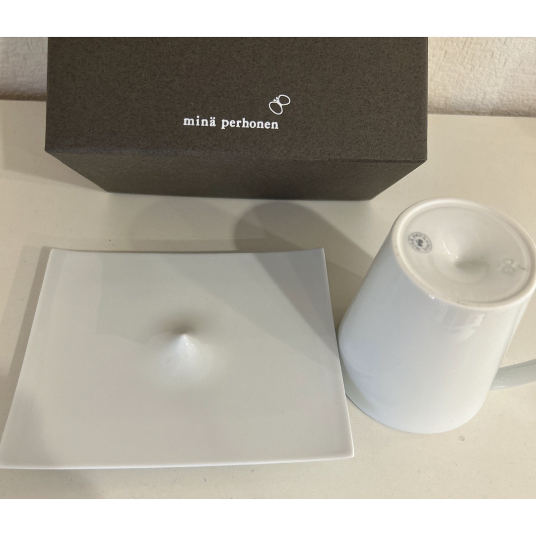 mina perhonen(ミナペルホネン)のミナペルホネン ku カップ＆ソーサーpeony 定価5,500円　新品未使用 インテリア/住まい/日用品のキッチン/食器(食器)の商品写真