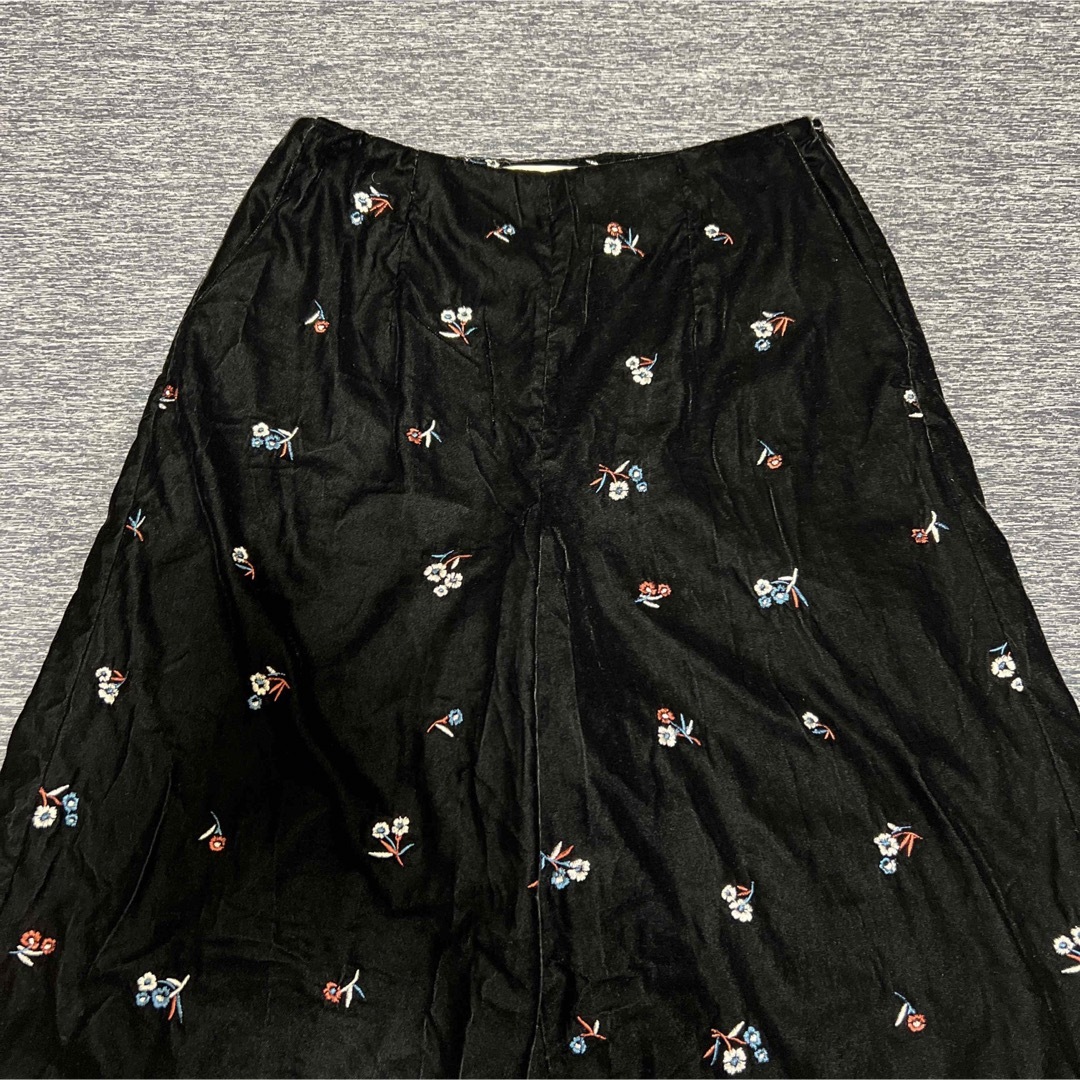 31 Sons de mode - 刺繍 花柄 ワイド ベロア ベルベットパンツの 31 Sons de mode - 刺繍 花柄 ワイド ベロア ベルベットパンツの