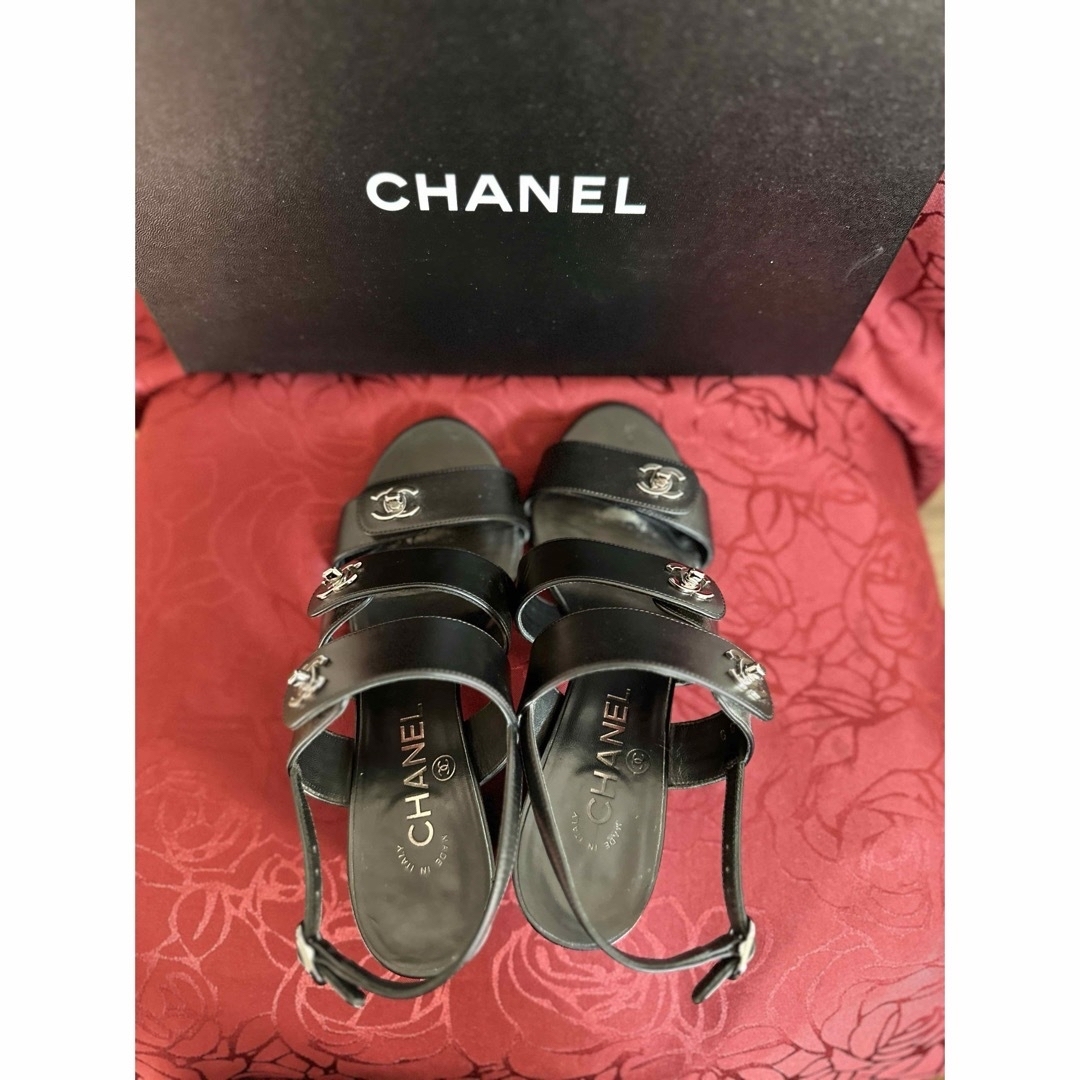 CHANEL - シャネル CHANEL ターンロック サンダル 23.5㎝の通販 CHANEL - シャネル CHANEL ターンロック サンダル 23.5㎝の通販