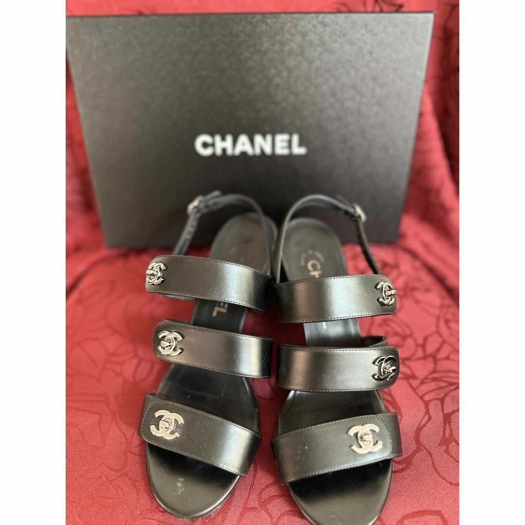 CHANELシャネル　CHANEL ターンロック　サンダル　23.5㎝