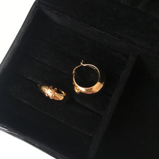 新品 K18シンプルフープピアス(リングピアス) サイズ3mm×20mmの通販 by