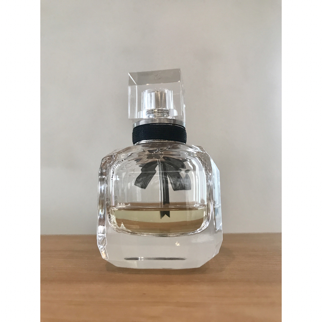 Yves Saint Laurent(イヴサンローラン)のイヴサンローラン　モン パリ フローラル オーデパルファム コスメ/美容の香水(香水(女性用))の商品写真