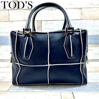 トッズ(TOD'S)のトッズ　TOD'S　Dキューブ　 D-Cube　ハンドバッグ　ショルダーバッグ(ハンドバッグ)