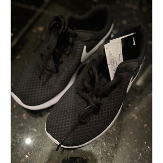 ナイキ(NIKE)のNIKE タンジュン　22.5cm新品未使用(スニーカー)