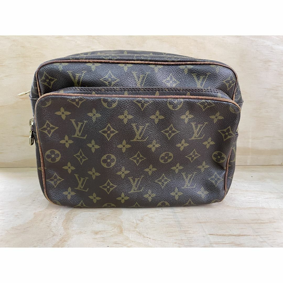 レディースルイヴィトン　Louis Vuitton　旧型　ナイル　モノグラム　　訳あり　ジ