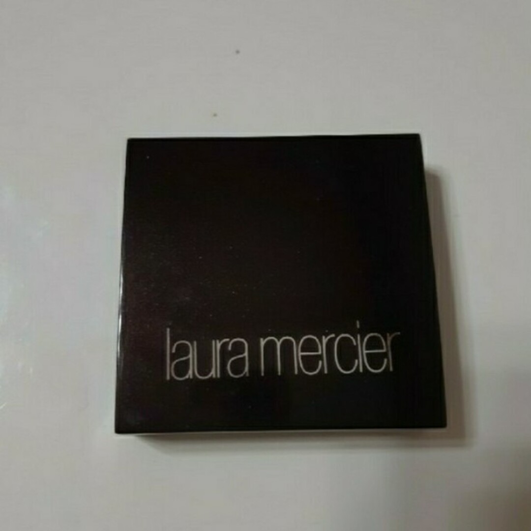 laura mercier(ローラメルシエ)のlaura mercier　ローラメルシエ　アイシャドウ　パレット コスメ/美容のベースメイク/化粧品(アイシャドウ)の商品写真