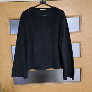 ザラ(ZARA)のZARA　ザラ　トップス(カットソー(長袖/七分))