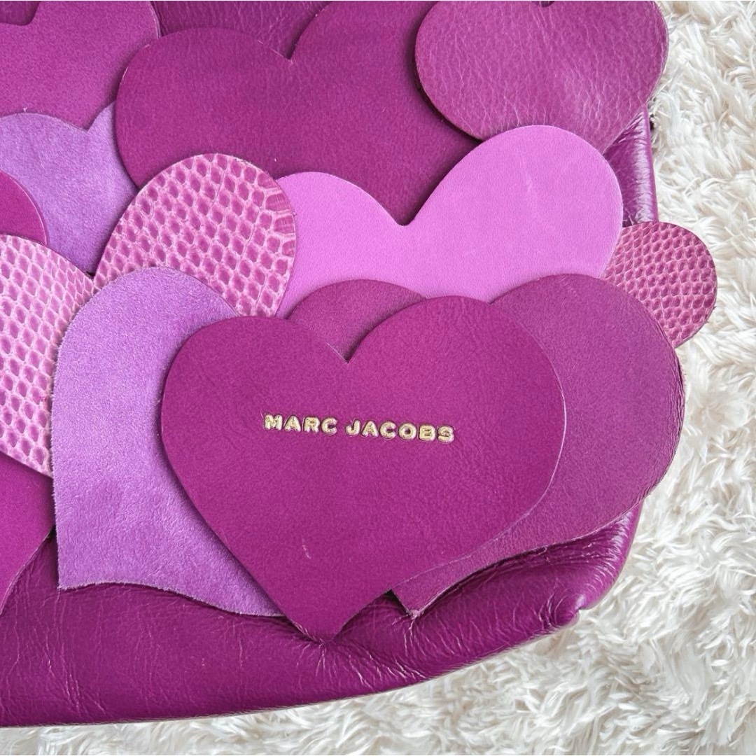 MARC JACOBS(マークジェイコブス)のMARC JACOBS☆マ－クジェイコブス ハ－トクラッチバッグ レディースのバッグ(クラッチバッグ)の商品写真