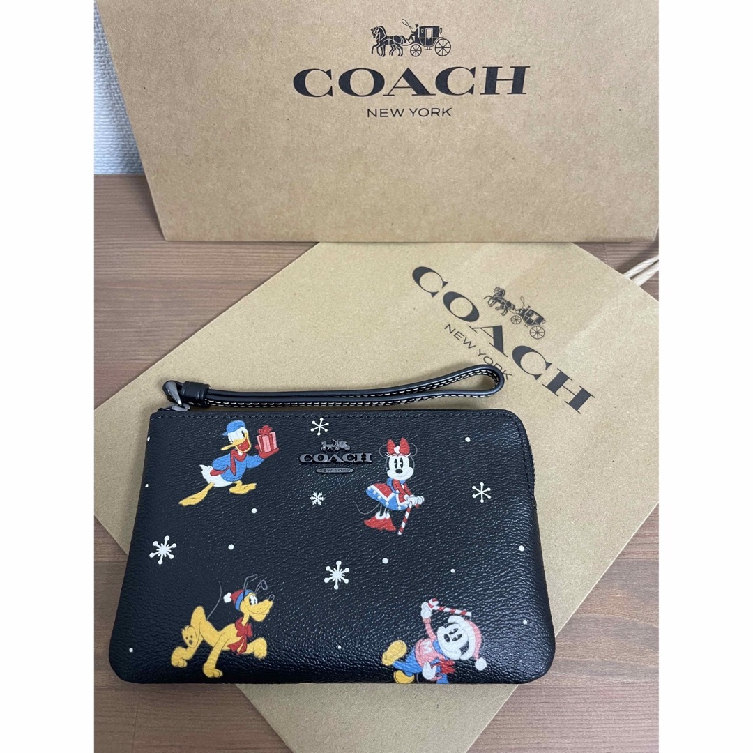 COACH(コーチ)の【新品・正規品】コーチ COACH ポーチ ディズニー コラボ レディースのファッション小物(ポーチ)の商品写真